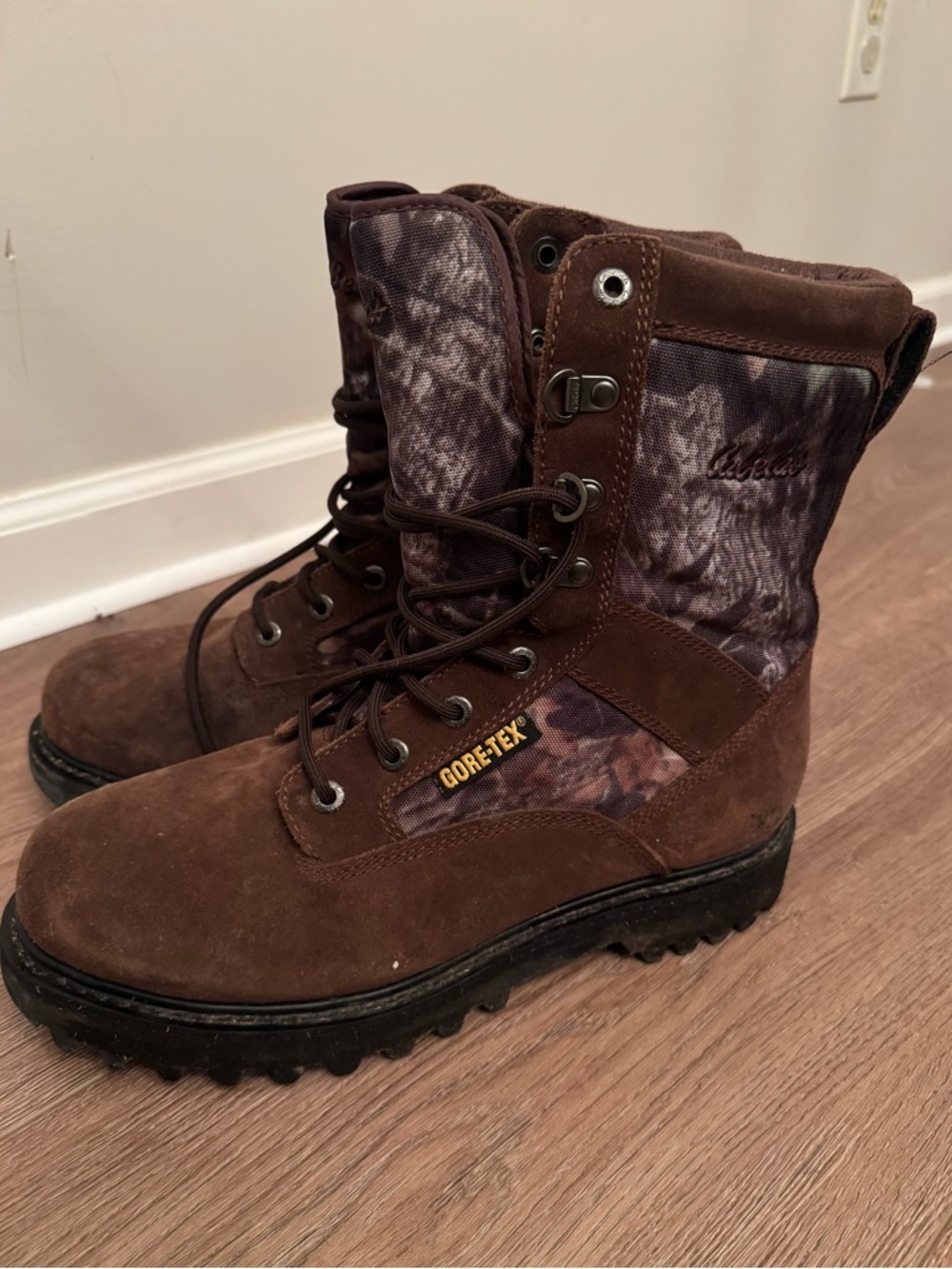 Cabela’s 6 Point Outdoor Boots